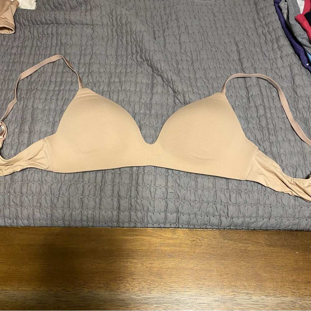 VS Nude Seamless T-Shirt Bra